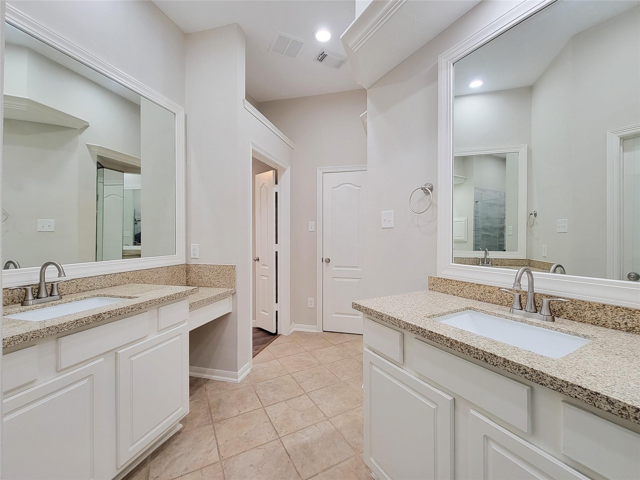 17918 Skyline Arbor Terrace, Houston, TX 77094