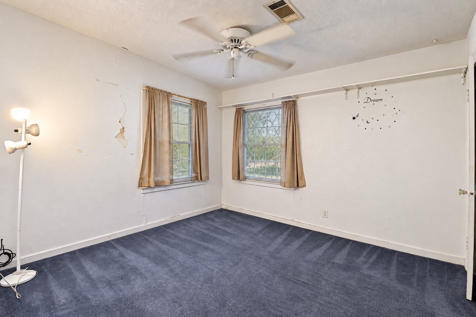 1303 Lake Road, La Marque, TX 77568 1303 Lake Road, La Marque, TX 77568