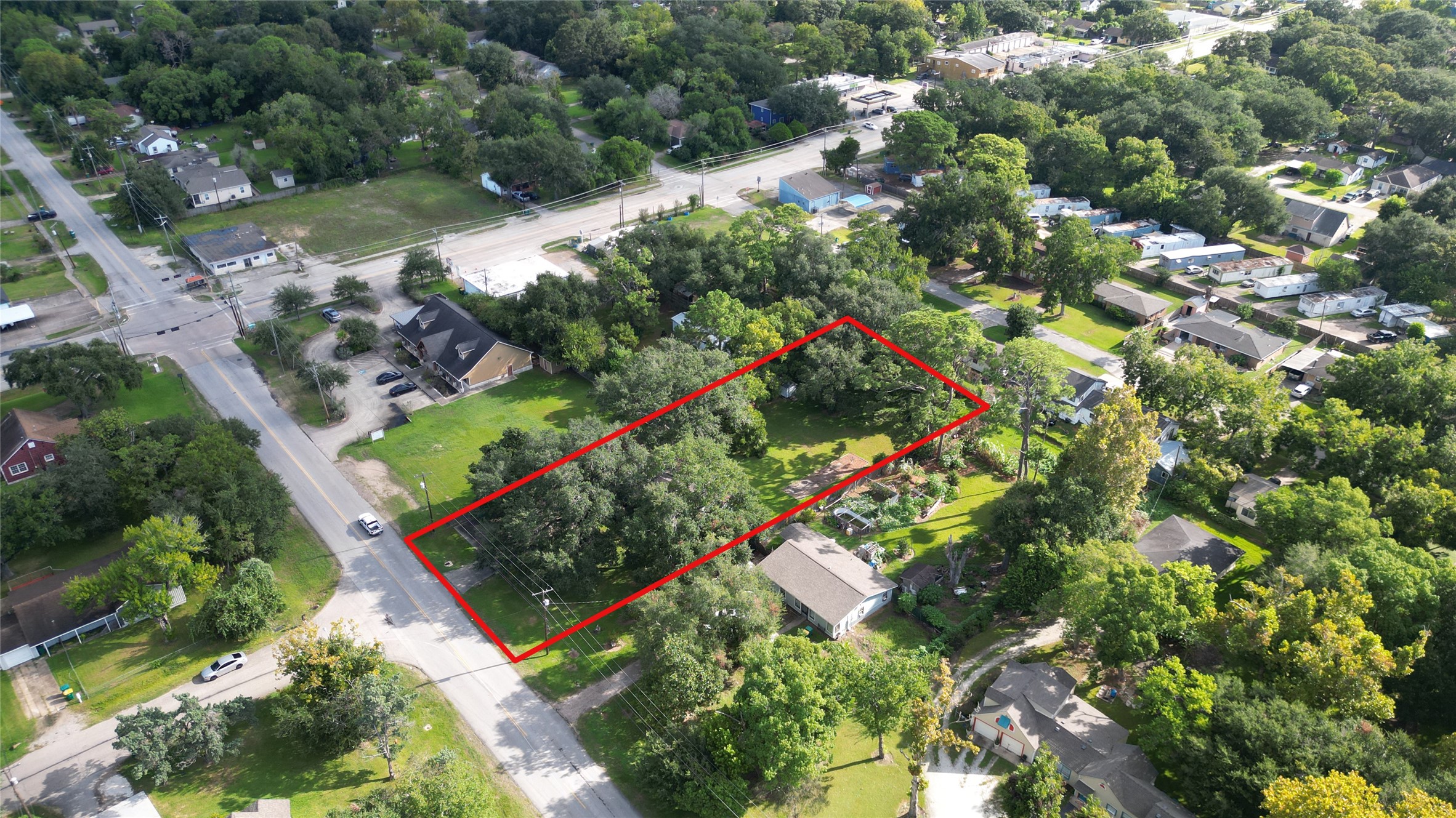 1303 Lake Road, La Marque, TX 77568