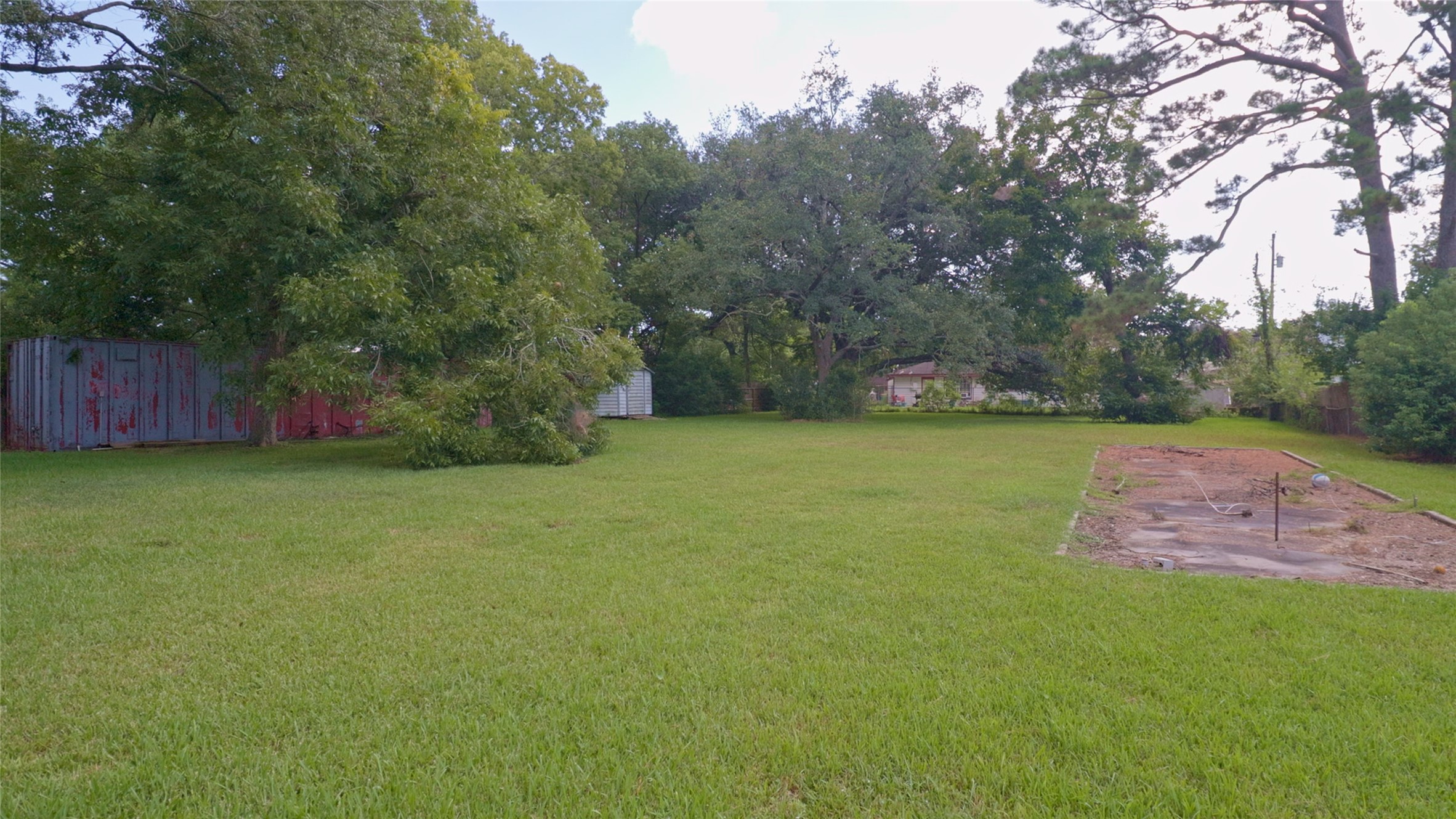 1303 Lake Road, La Marque, TX 77568