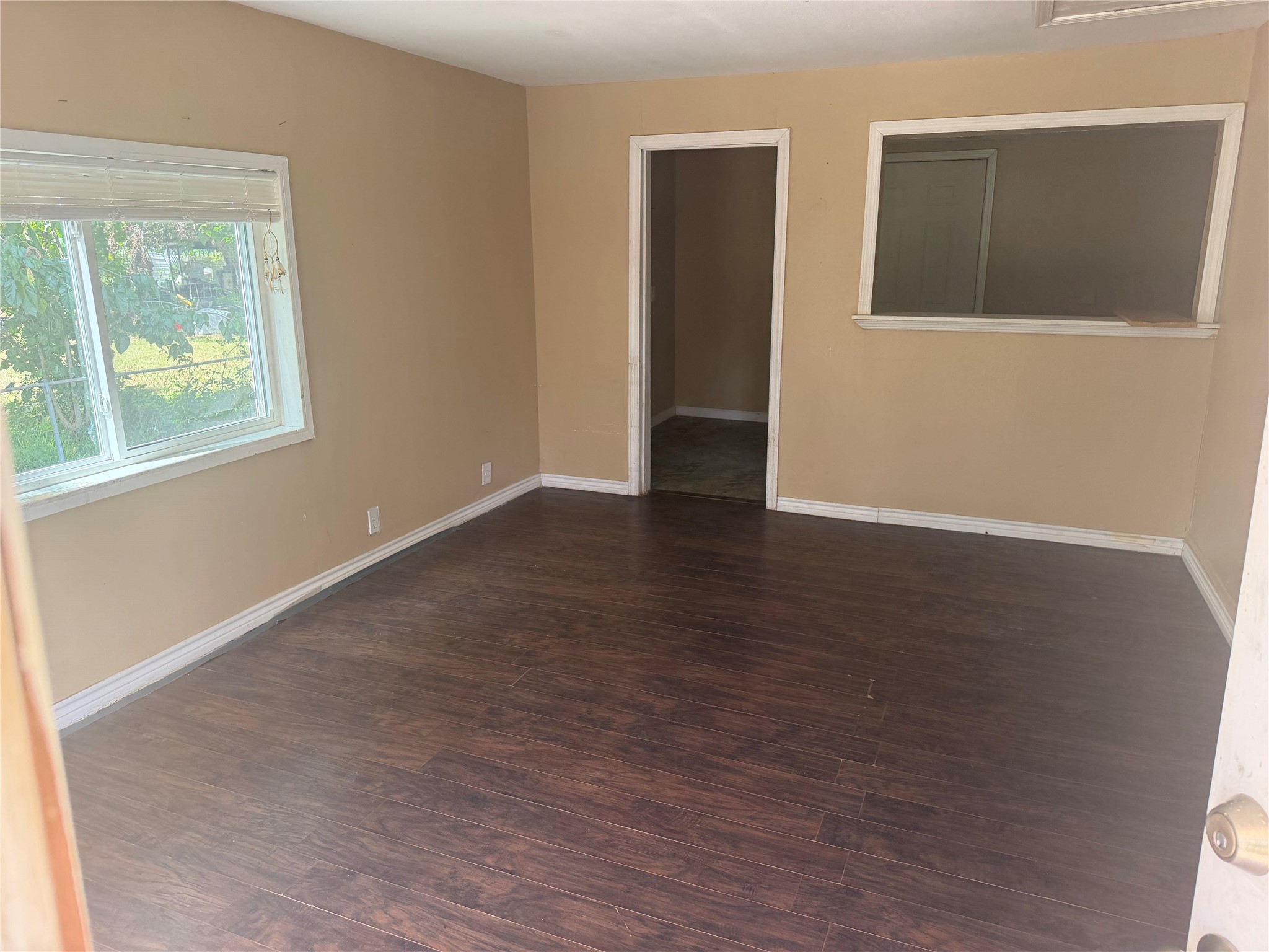 1510 W Talmage St Bypass, Alvin, TX 77511 1510 W Talmage St Bypass, Alvin, TX 77511