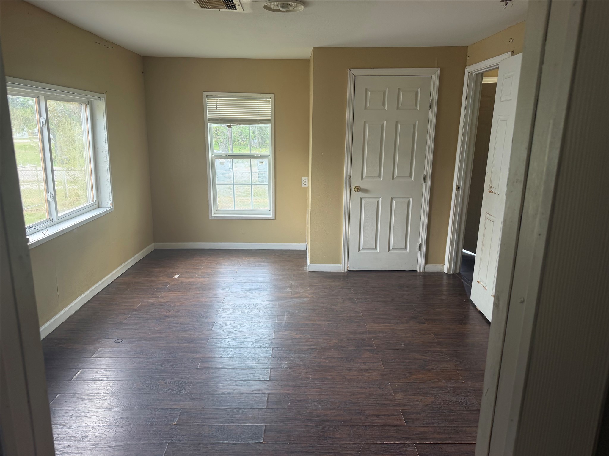 1510 W Talmage St Bypass, Alvin, TX 77511 1510 W Talmage St Bypass, Alvin, TX 77511