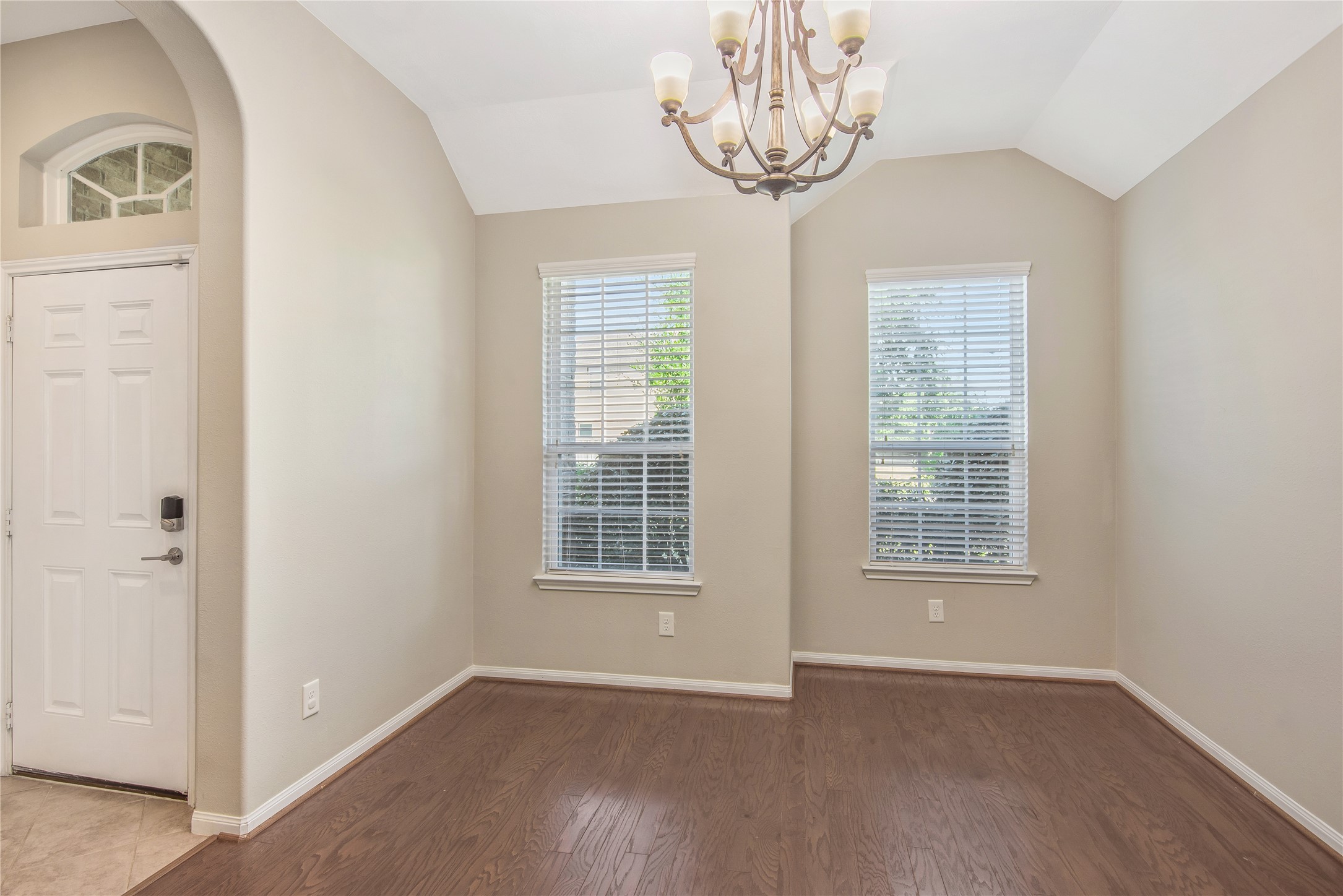 21670 Chokecherry Avenue, Porter, TX 77365