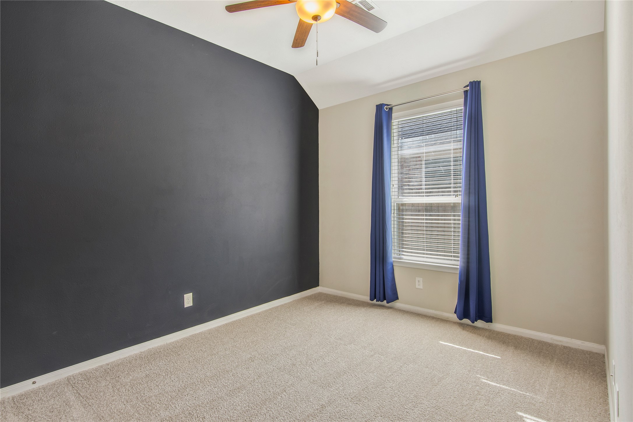 21670 Chokecherry Avenue, Porter, TX 77365