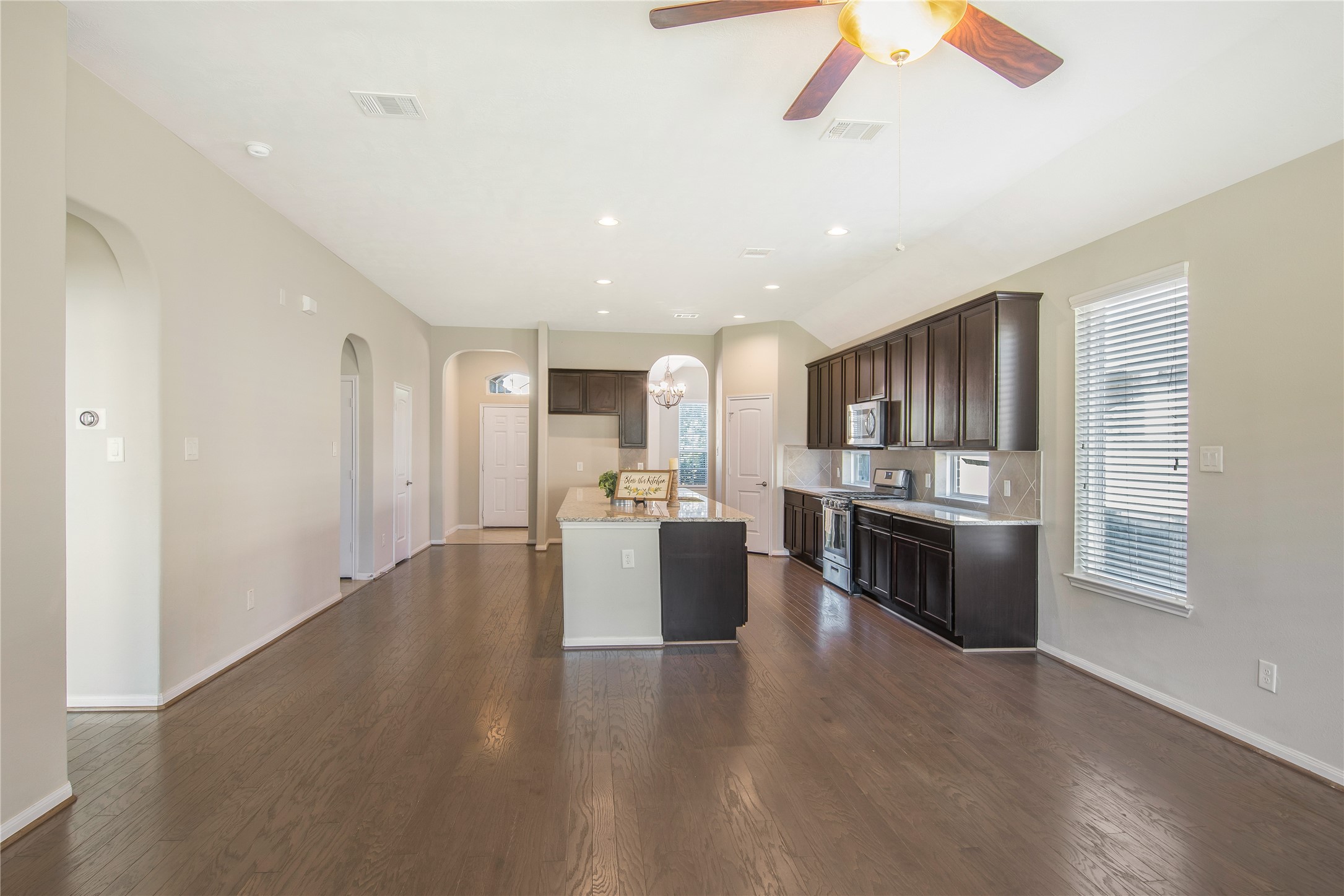 21670 Chokecherry Avenue, Porter, TX 77365