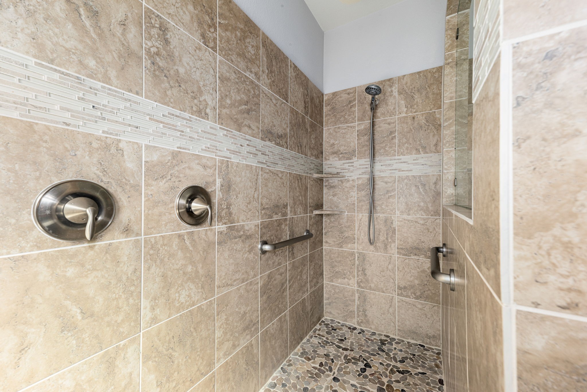 4568 Argonne Woods Drive, Porter, TX 77365