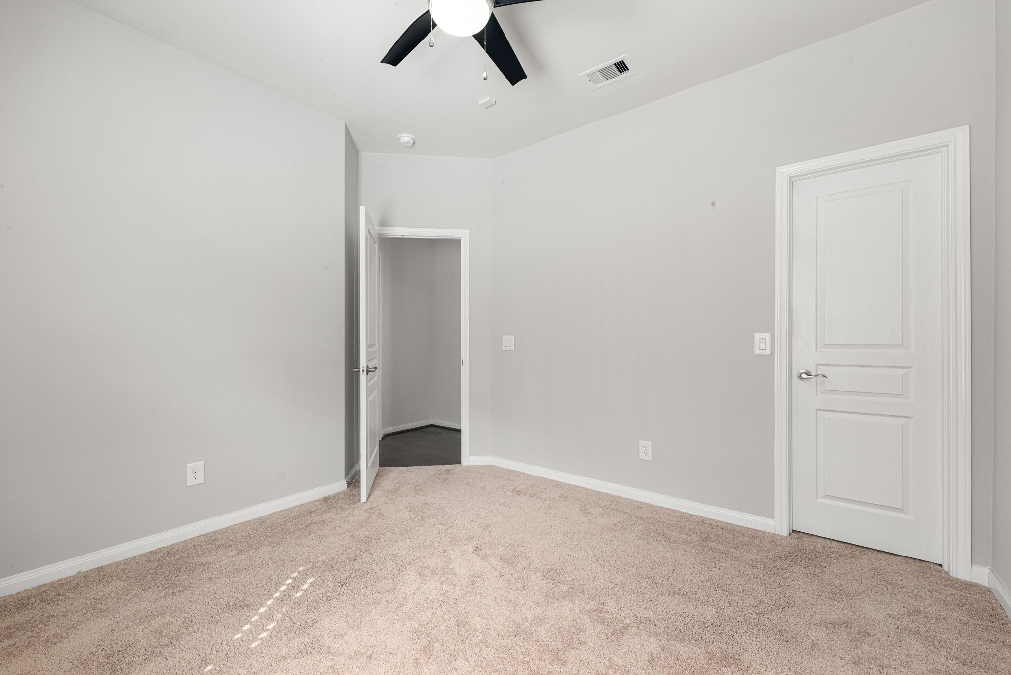 4568 Argonne Woods Drive, Porter, TX 77365