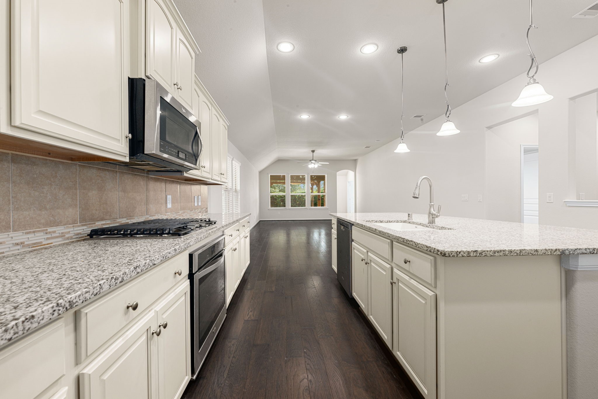 4568 Argonne Woods Drive, Porter, TX 77365