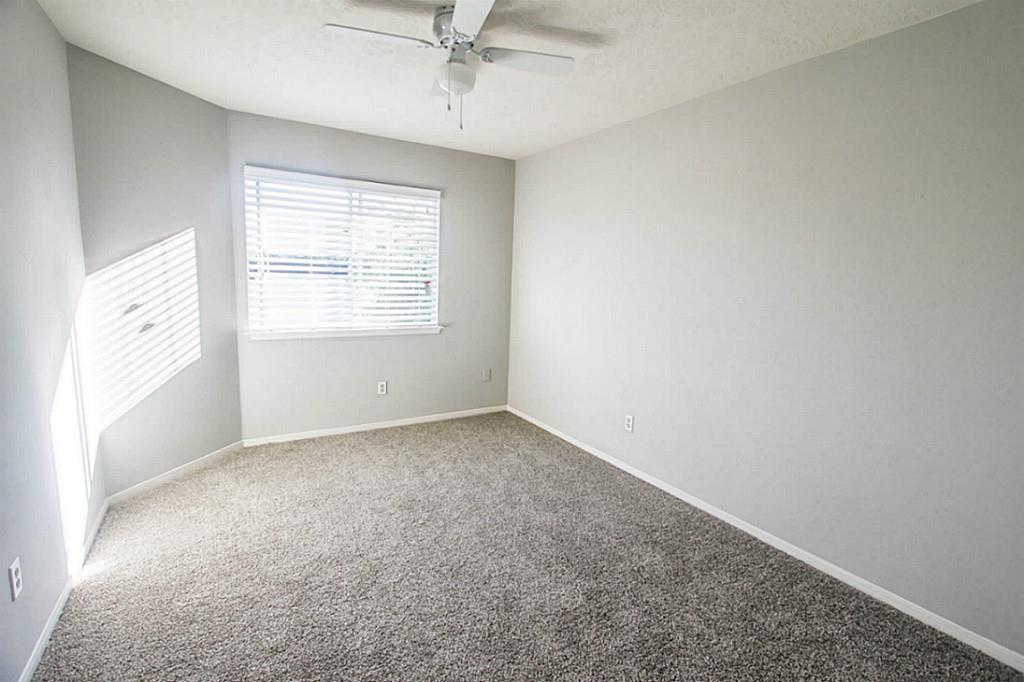 3rd bdrm has water view.