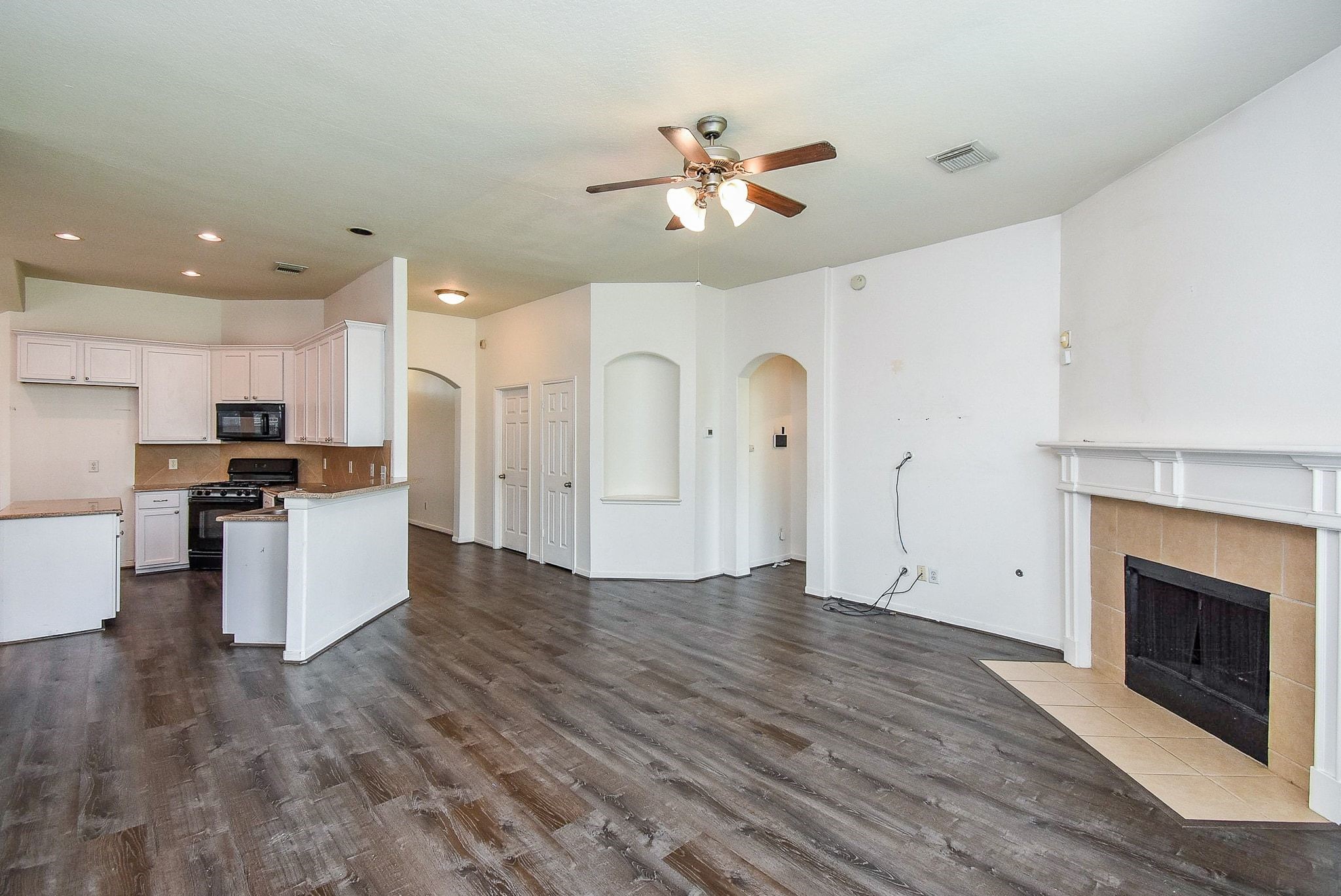 128 Long Canyon Lane, Richmond, TX 77469