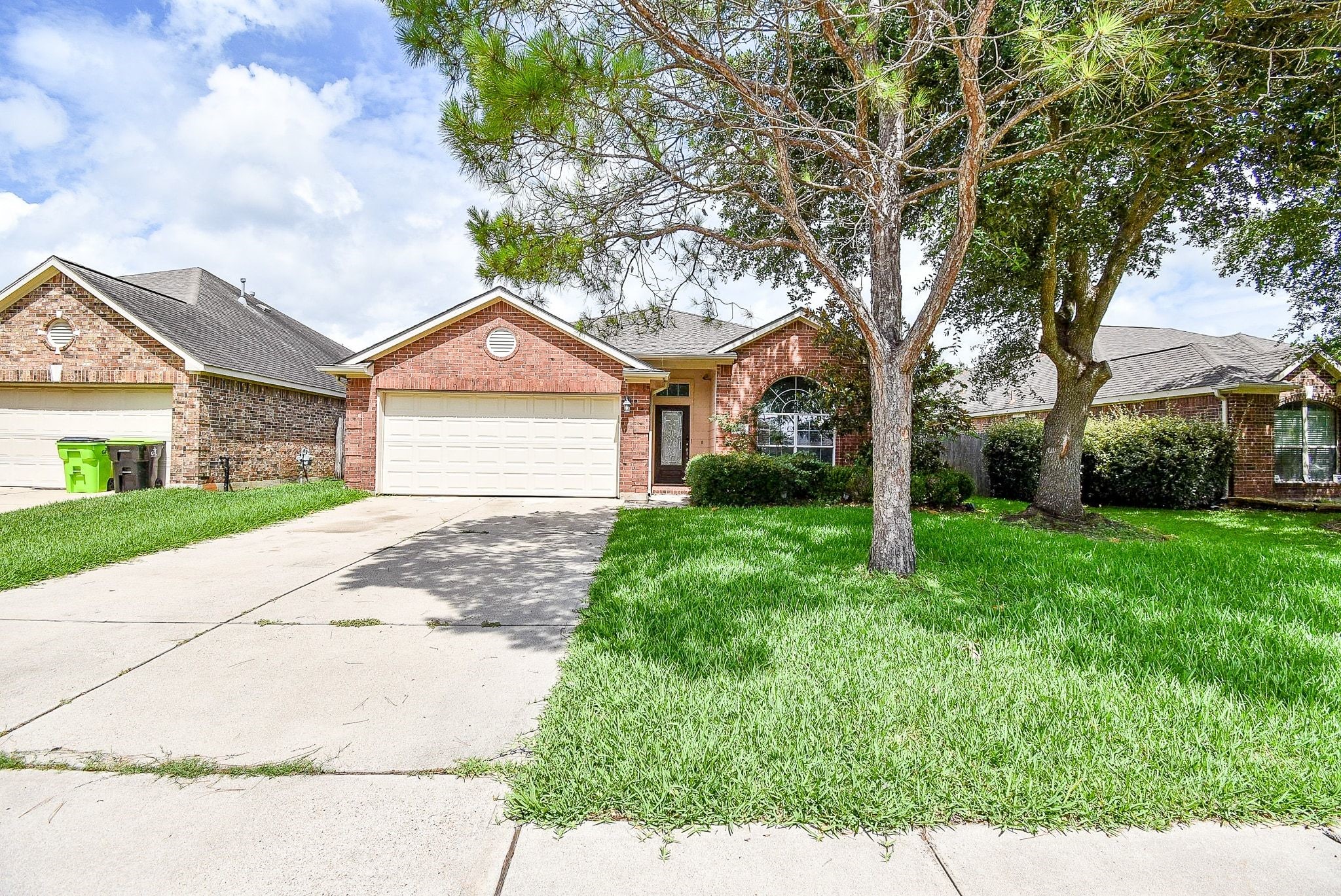 128 Long Canyon Lane, Richmond, TX 77469
