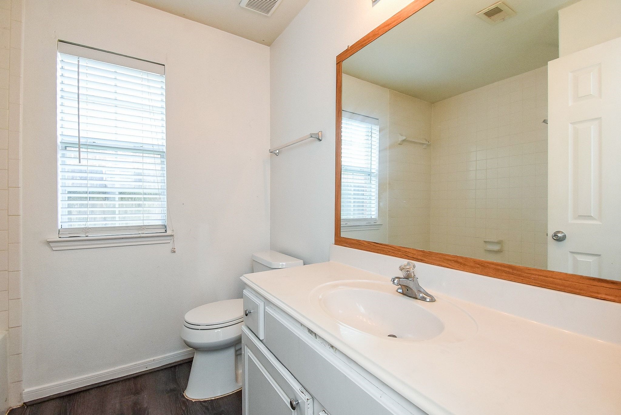 128 Long Canyon Lane, Richmond, TX 77469