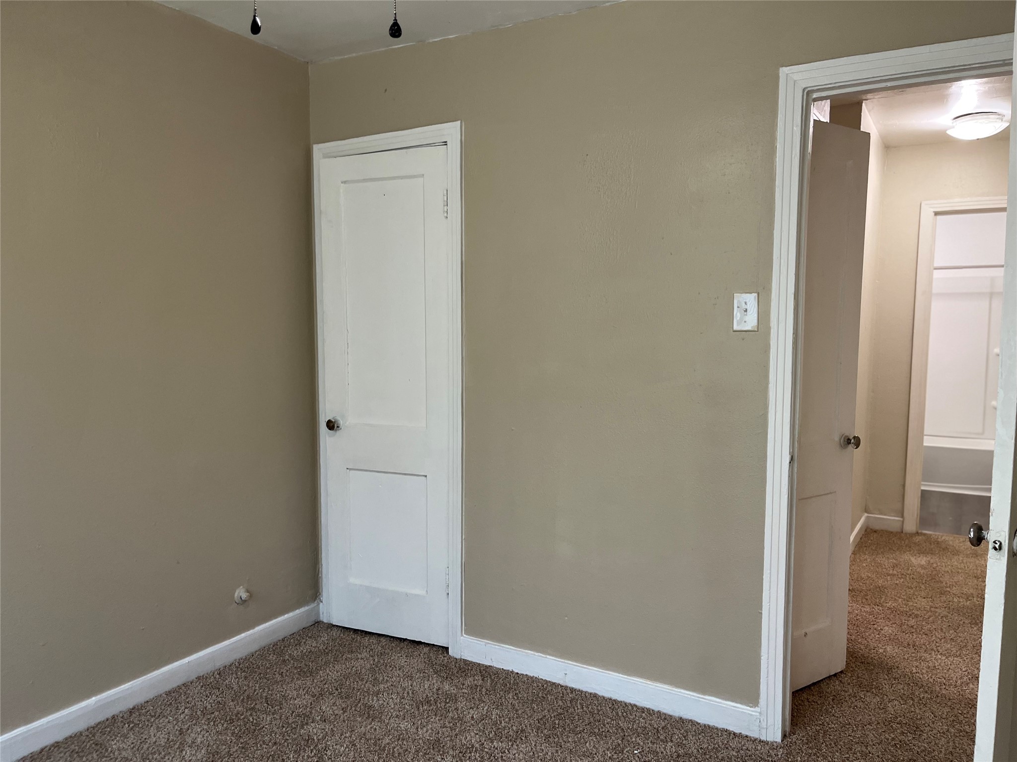 Opposite view of secondary bedroom 1