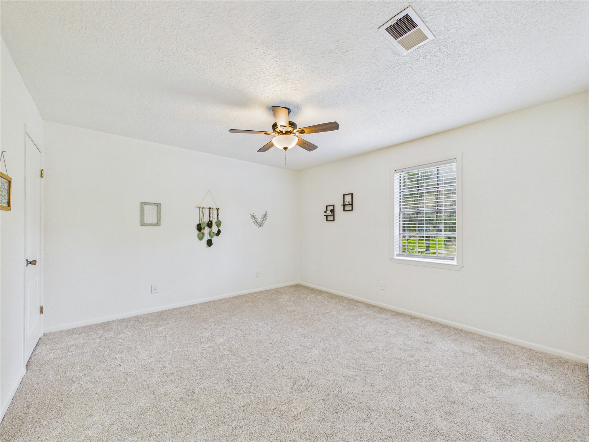 Bedroom in garage apt