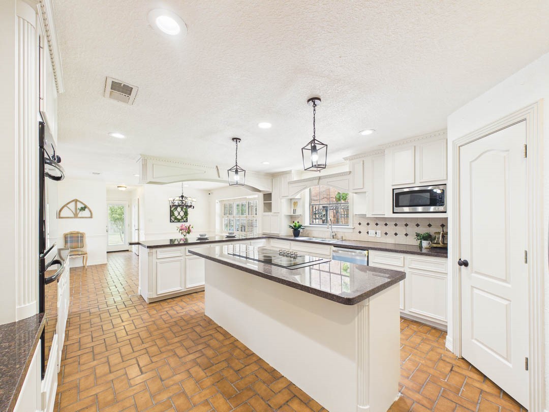 Side view of kitchen