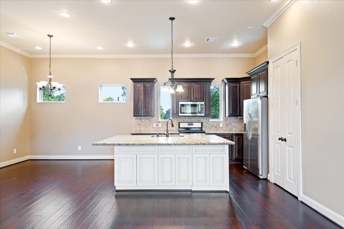 1516 Amundsen Street, Houston, TX 77009
