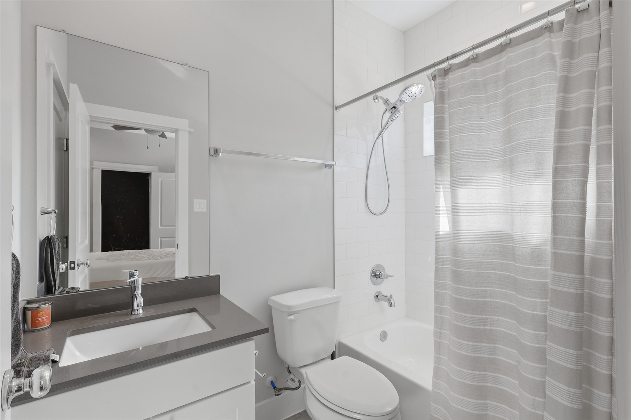728 W Donovan Street, Houston, TX 77091