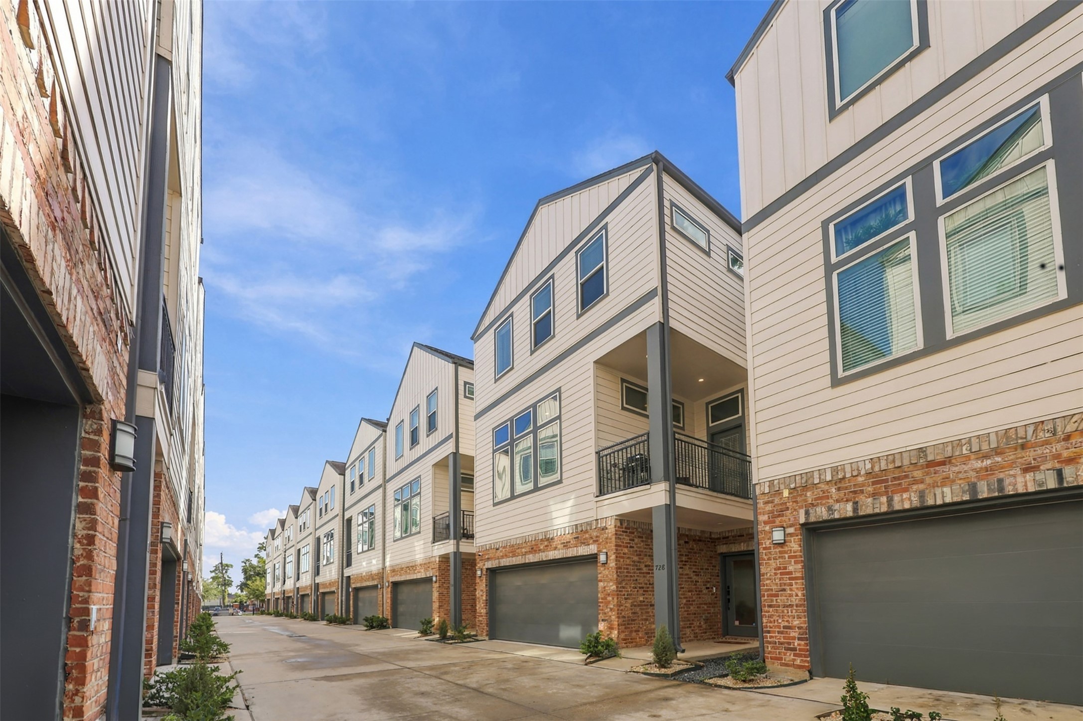 728 W Donovan Street, Houston, TX 77091