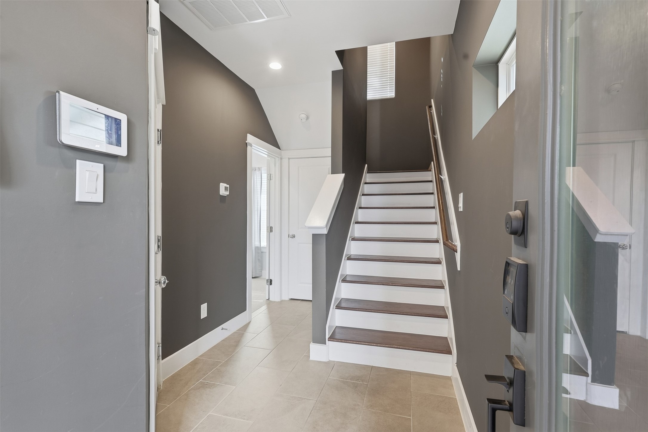 728 W Donovan Street, Houston, TX 77091