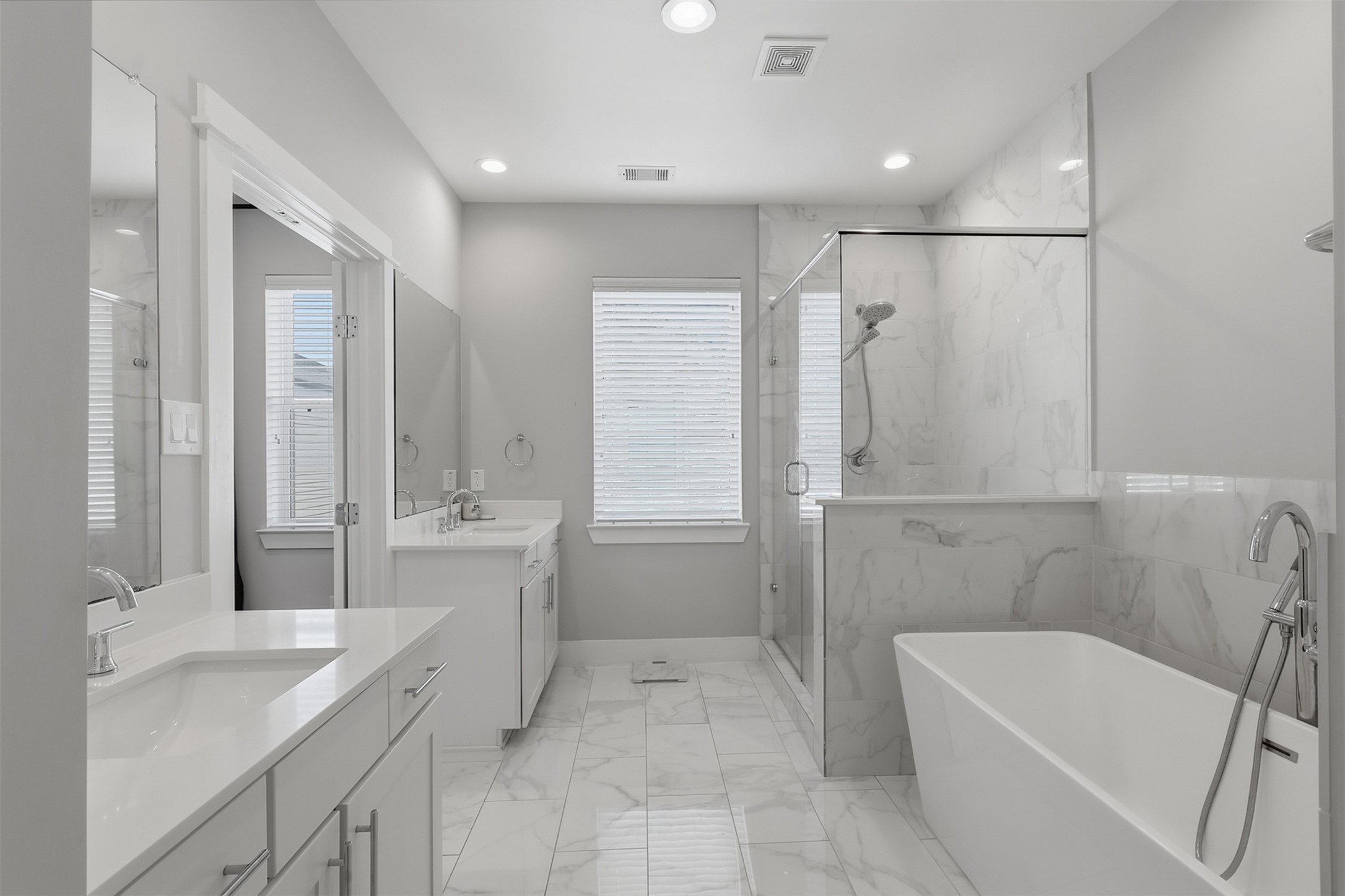 728 W Donovan Street, Houston, TX 77091