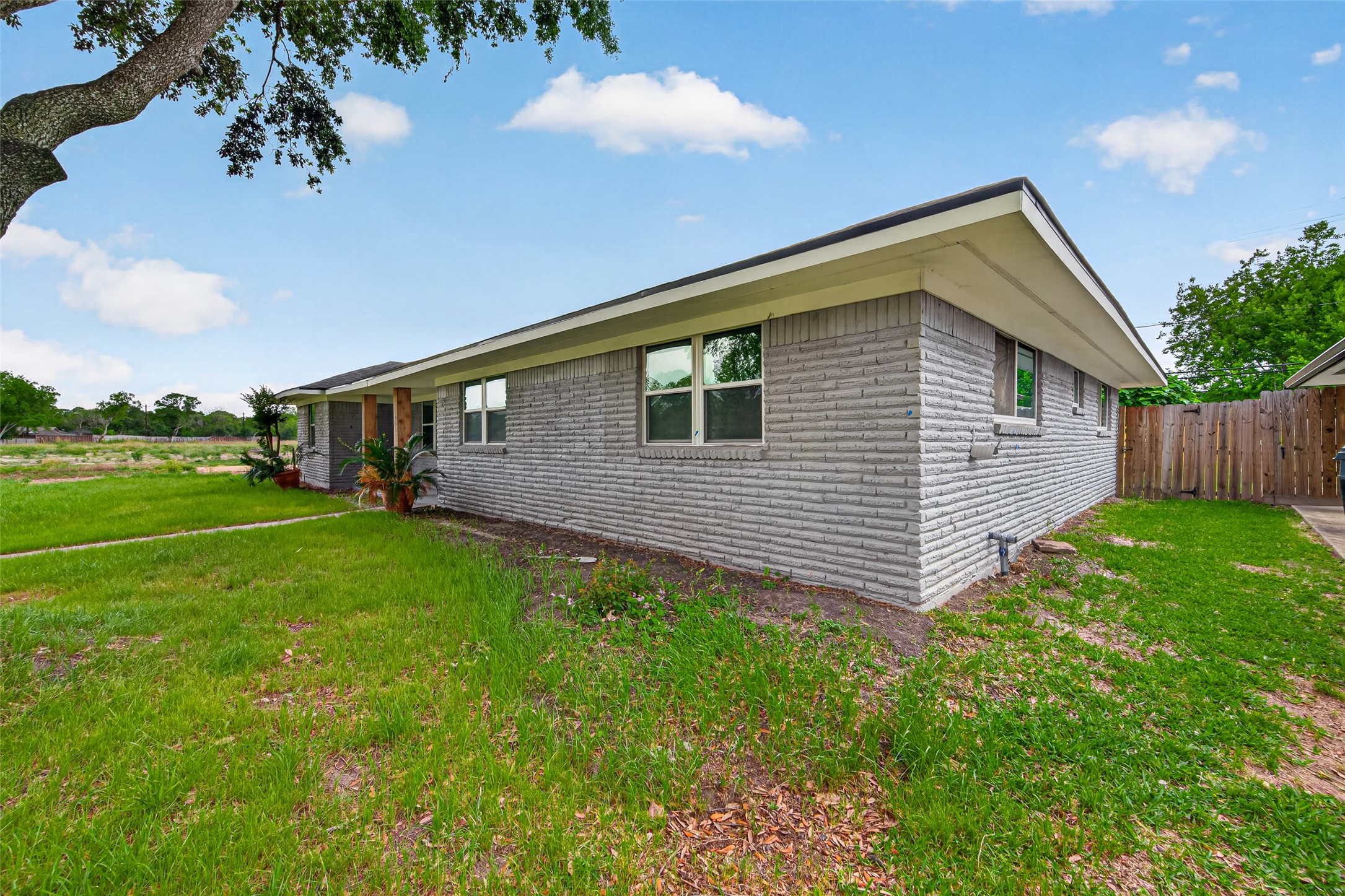 11903 Atwell Drive, Houston, TX 77035