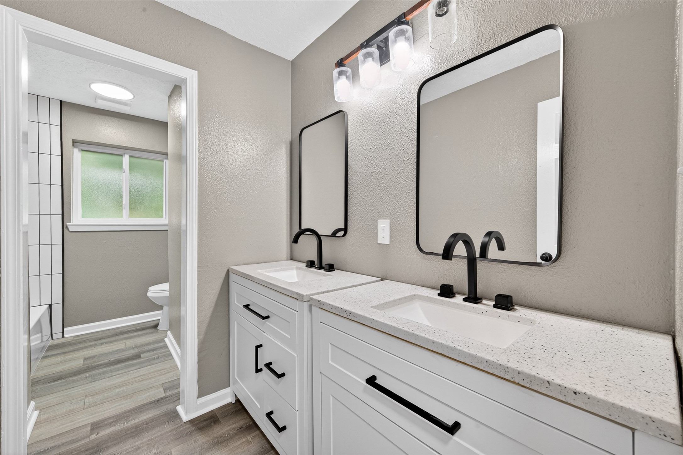 11903 Atwell Drive, Houston, TX 77035 11903 Atwell Drive, Houston, TX 77035