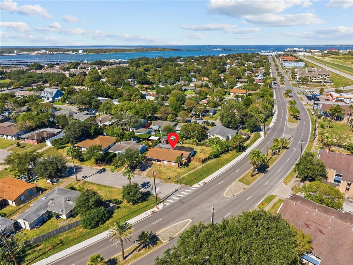 106 Barracuda Avenue, Galveston, TX 77550 106 Barracuda Avenue, Galveston, TX 77550
