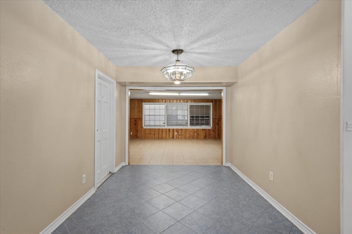 106 Barracuda Avenue, Galveston, TX 77550 106 Barracuda Avenue, Galveston, TX 77550