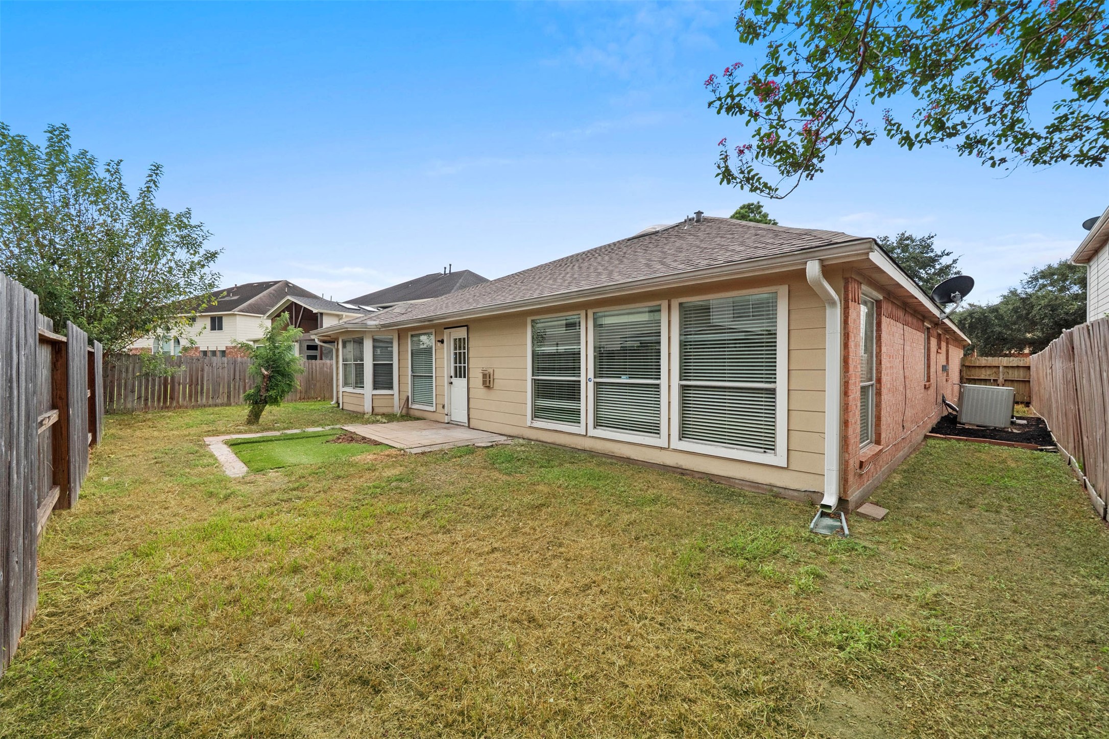 Provides ample space for outdoor activities.