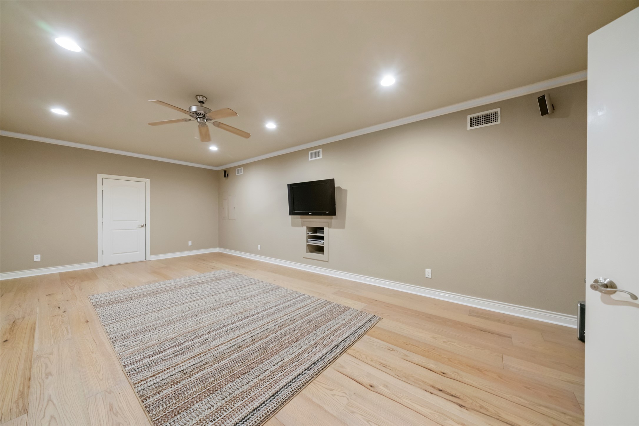 17412 Waterview Drive, Montgomery, TX 77356