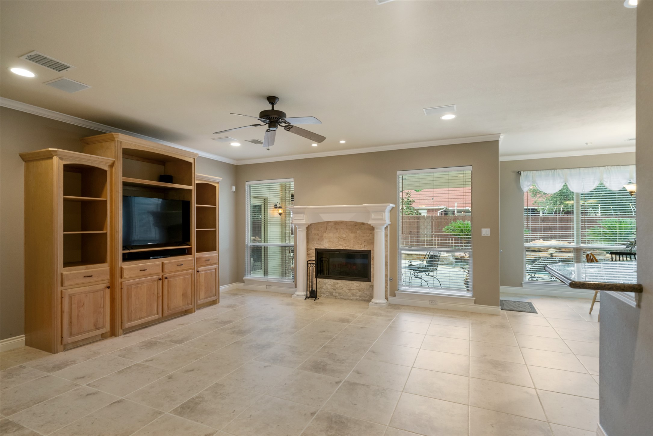17412 Waterview Drive, Montgomery, TX 77356