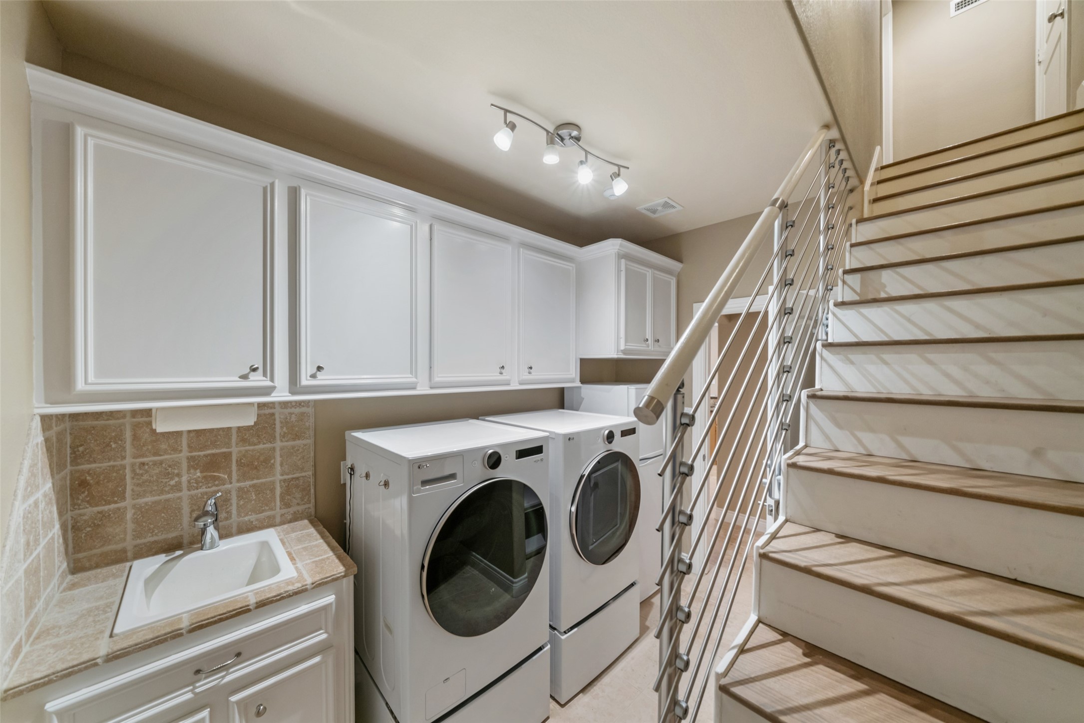 17412 Waterview Drive, Montgomery, TX 77356