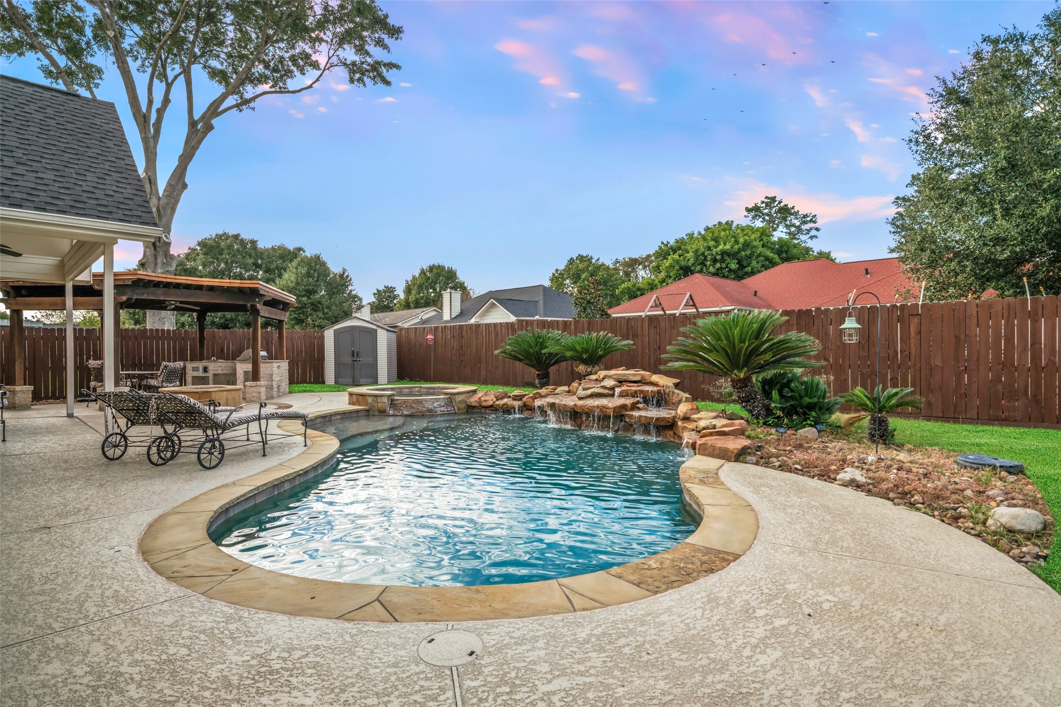 17412 Waterview Drive, Montgomery, TX 77356