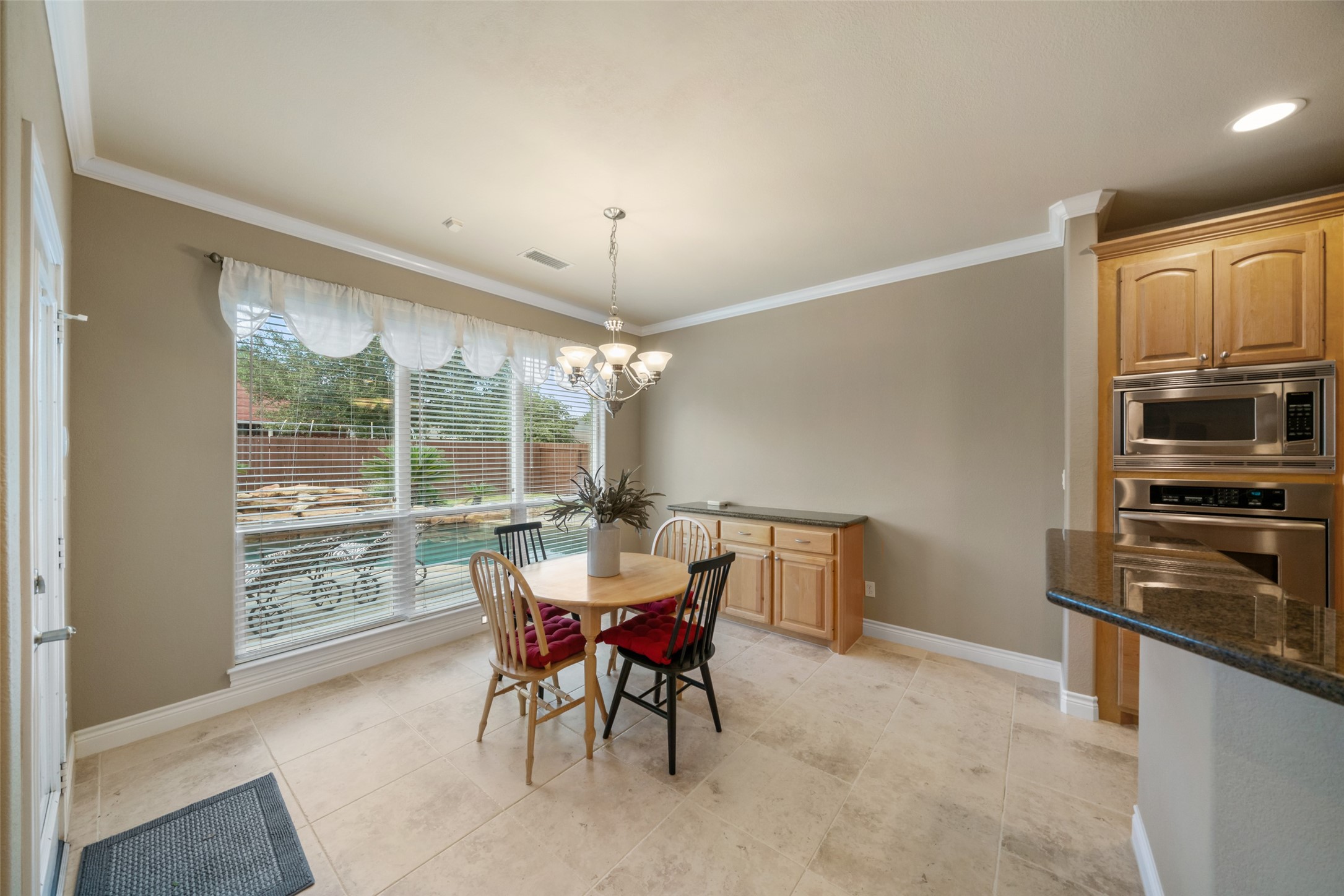 17412 Waterview Drive, Montgomery, TX 77356