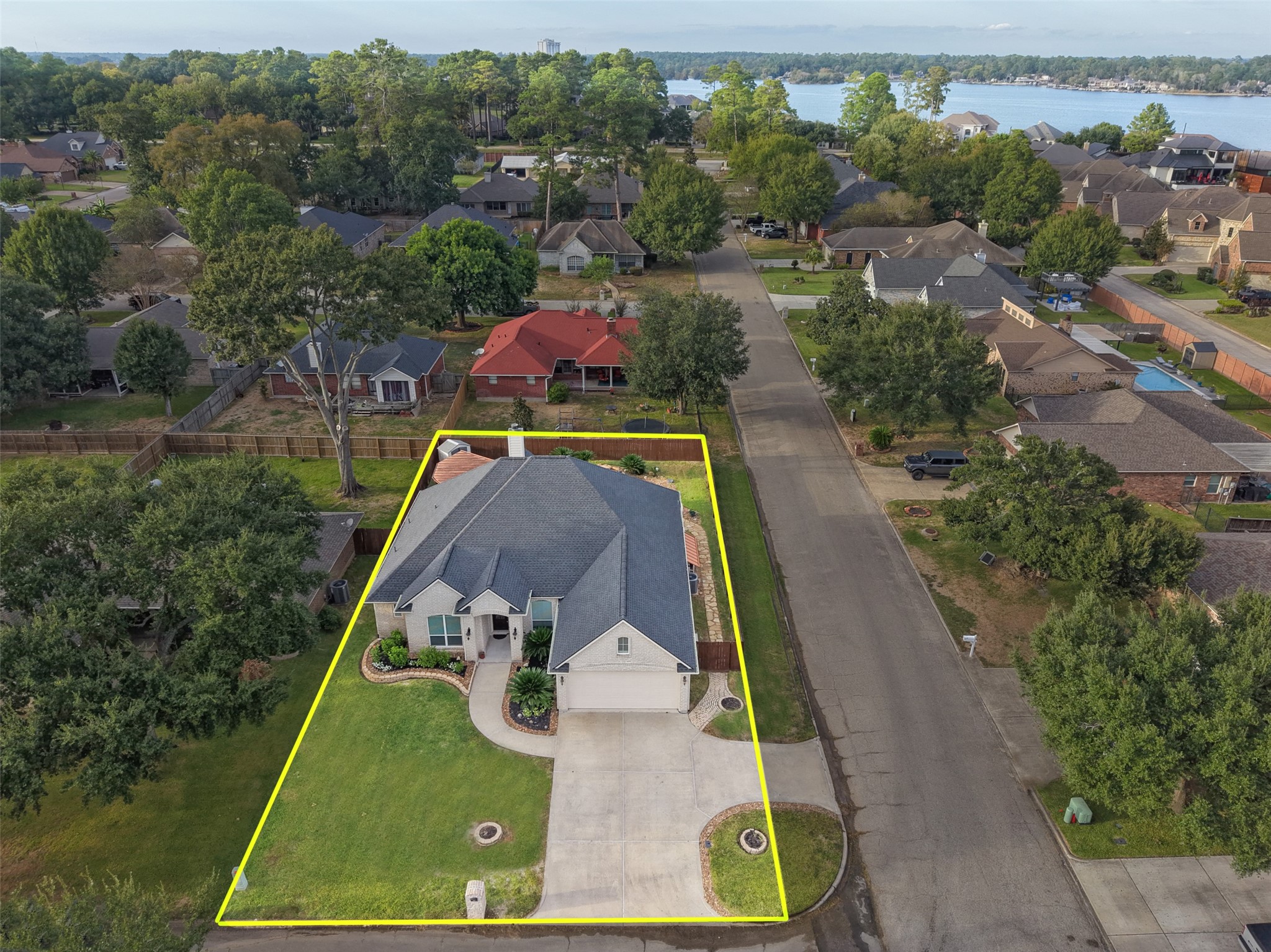 17412 Waterview Drive, Montgomery, TX 77356