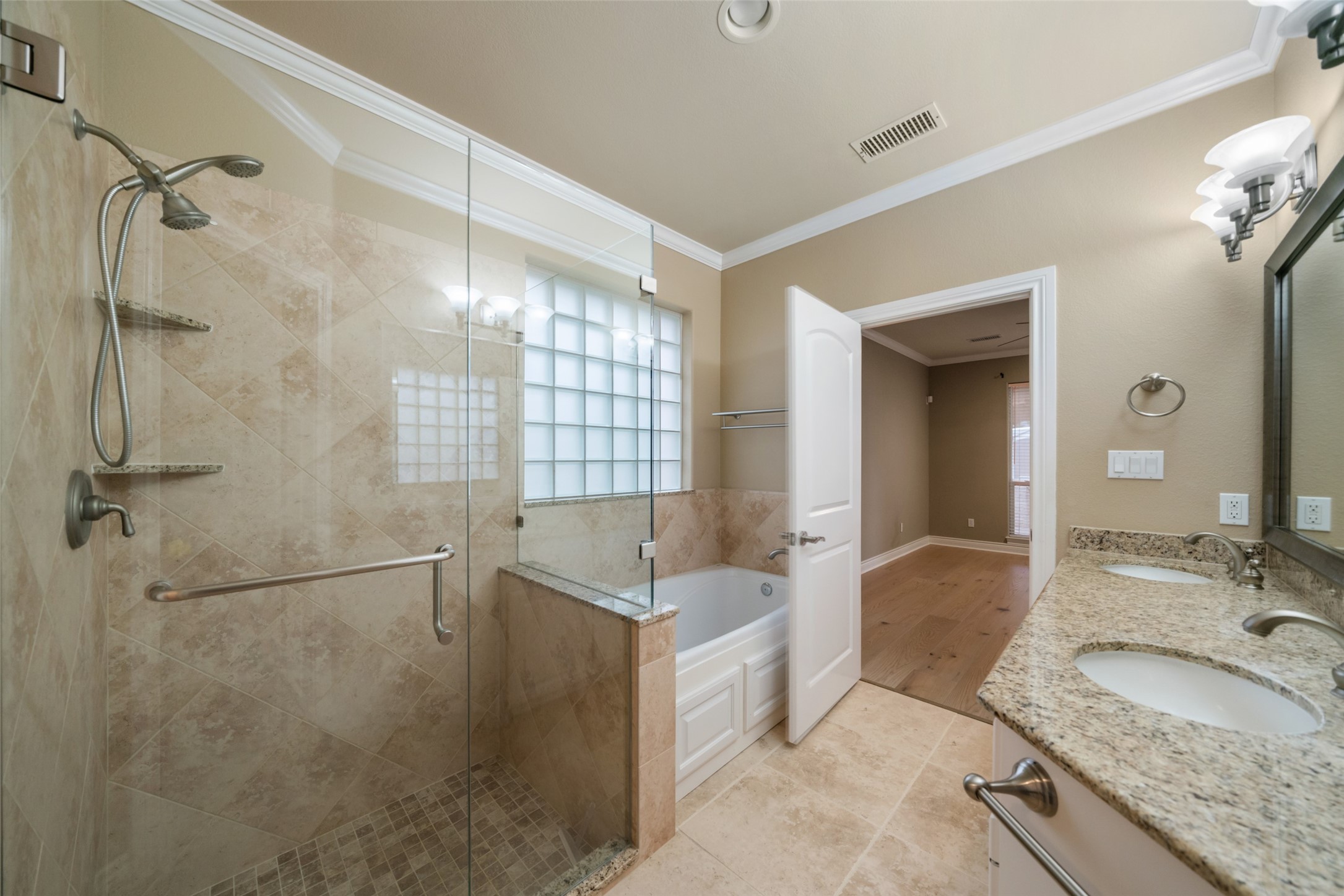 17412 Waterview Drive, Montgomery, TX 77356
