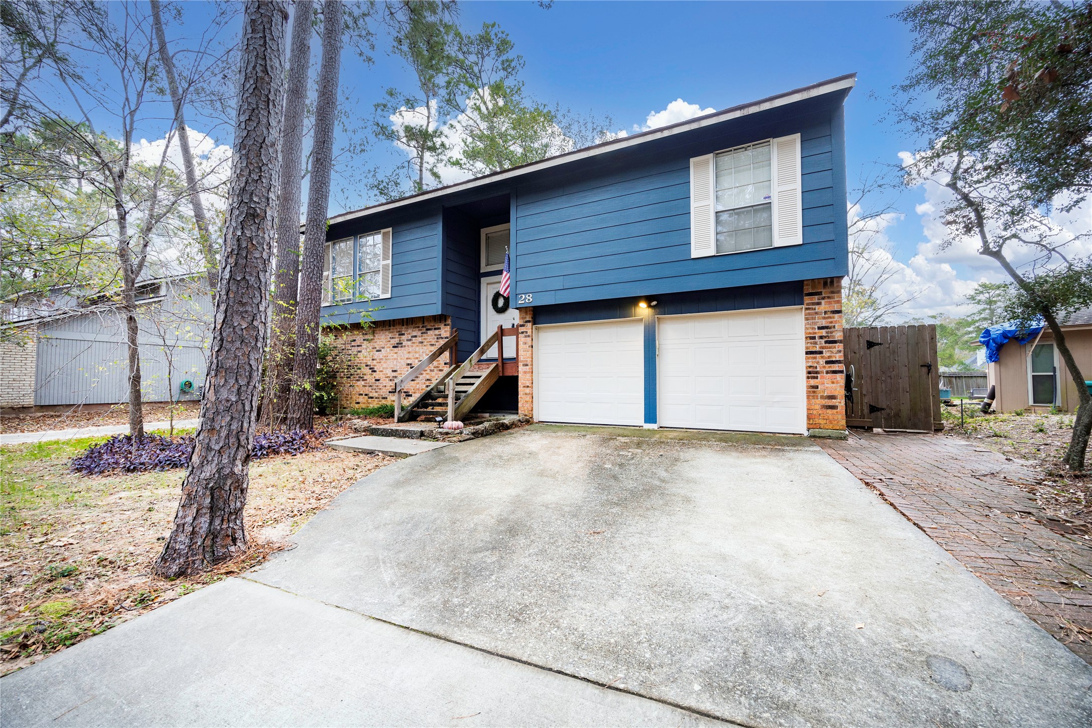 28 Night Hawk Place, The Woodlands, TX 77380 28 Night Hawk Place, The Woodlands, TX 77380
