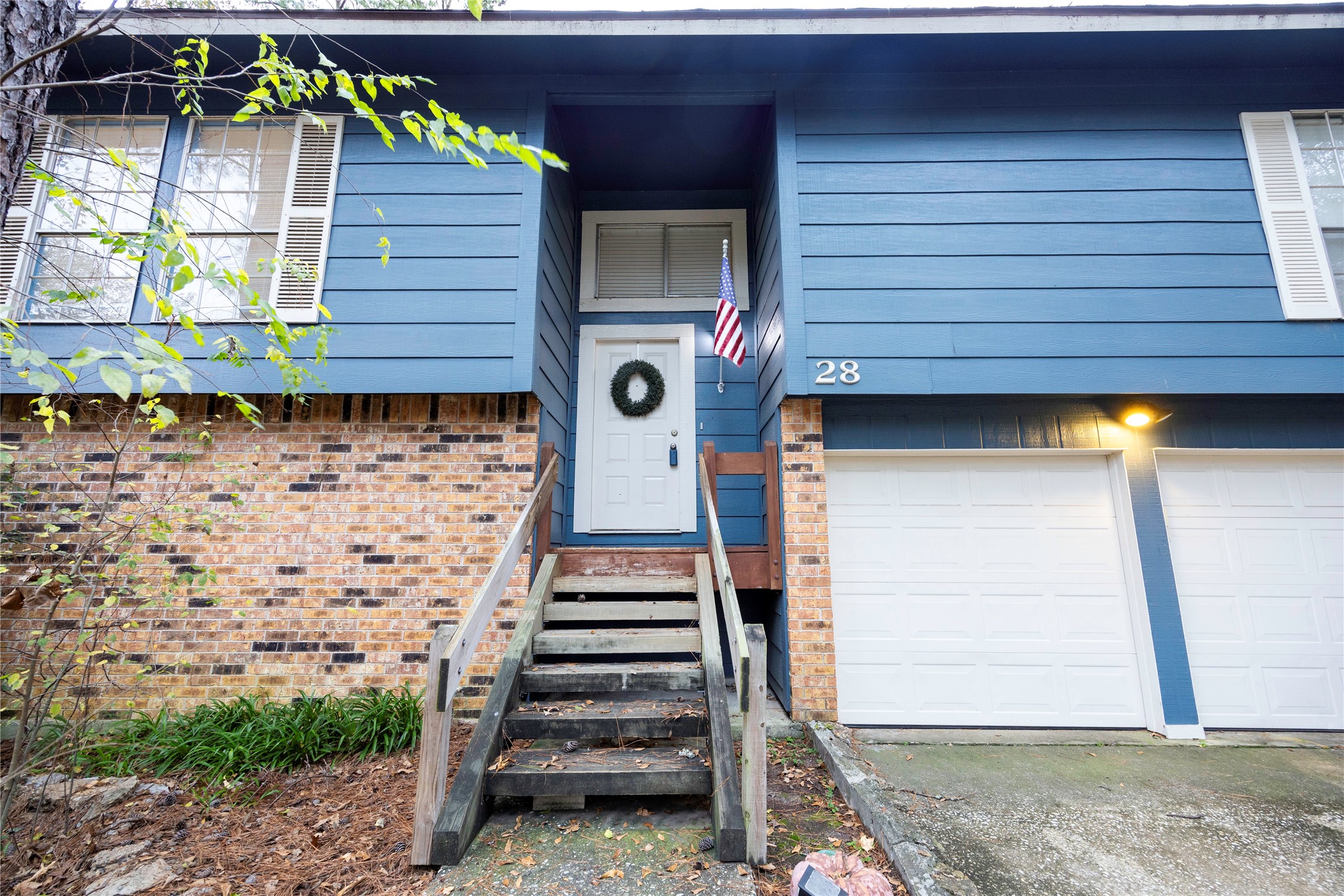 28 Night Hawk Place, The Woodlands, TX 77380 28 Night Hawk Place, The Woodlands, TX 77380