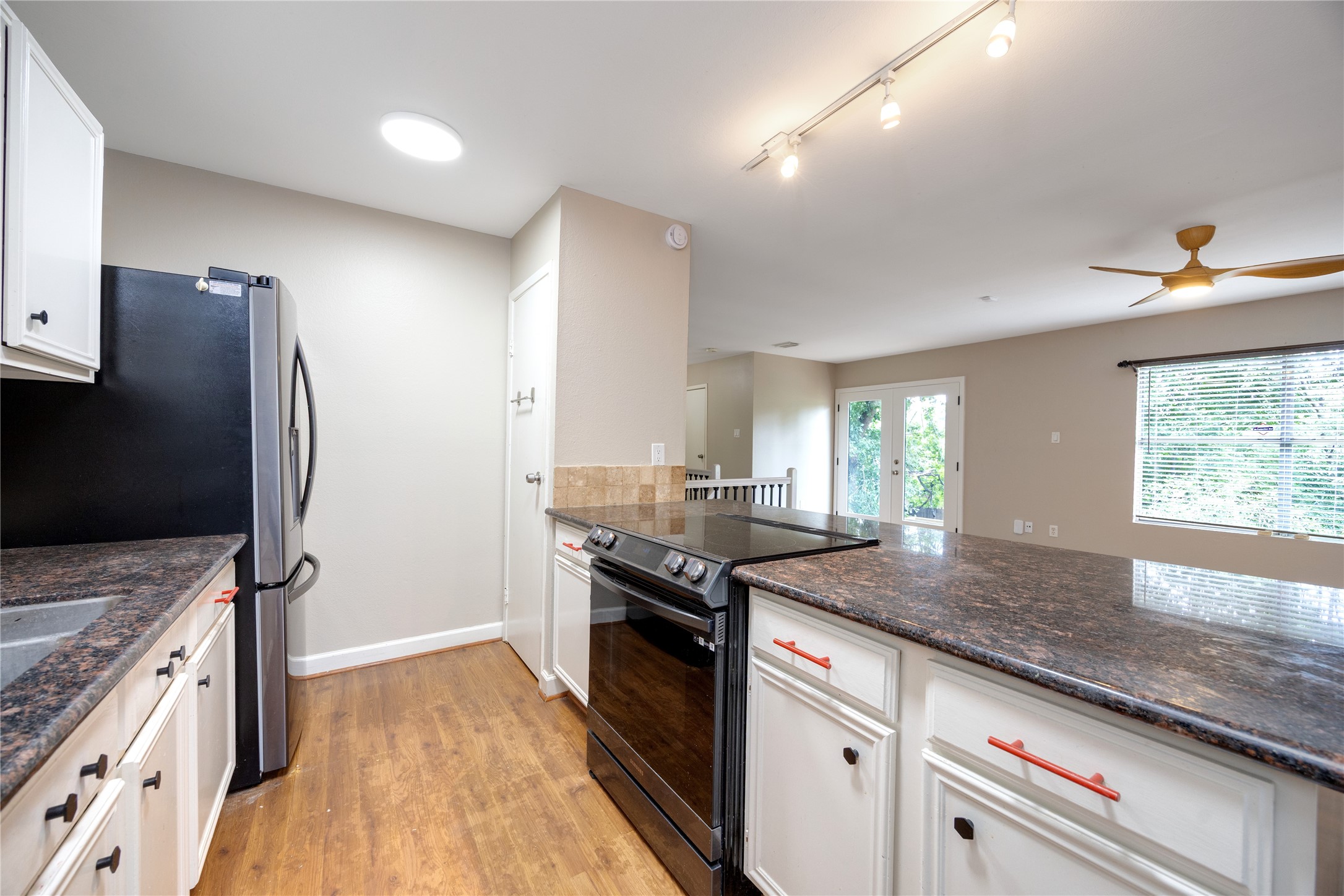 28 Night Hawk Place, The Woodlands, TX 77380