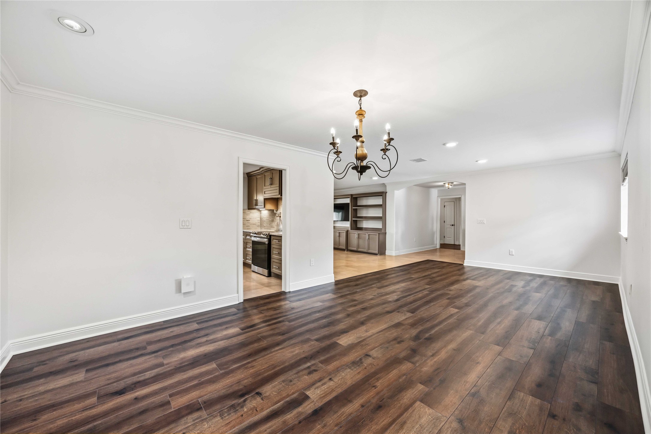 5722 N Braeswood Boulevard, Houston, TX 77096