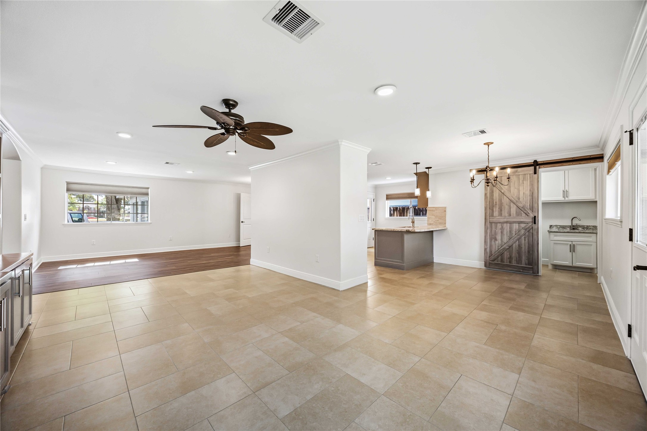 5722 N Braeswood Boulevard, Houston, TX 77096