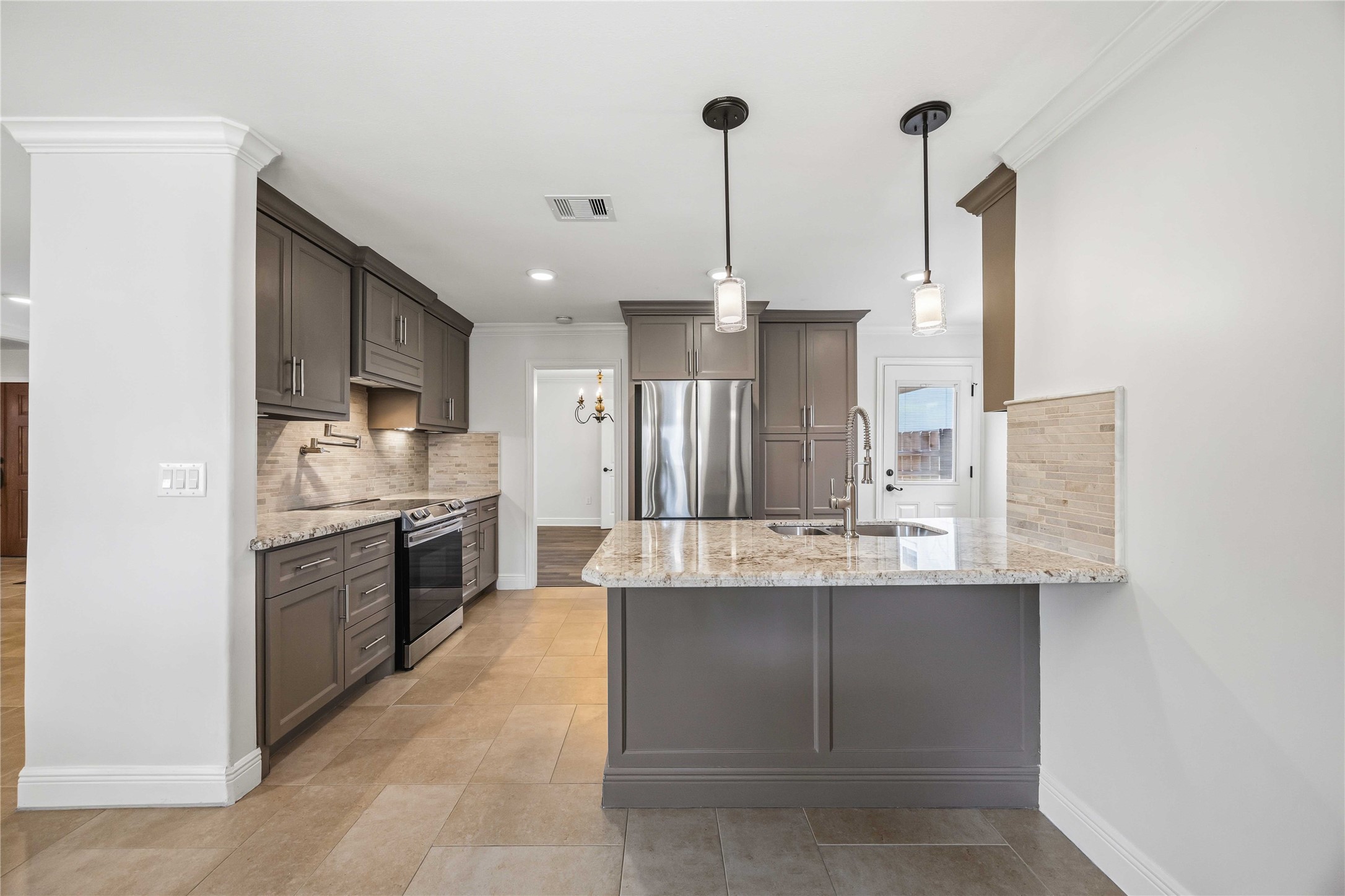 5722 N Braeswood Boulevard, Houston, TX 77096