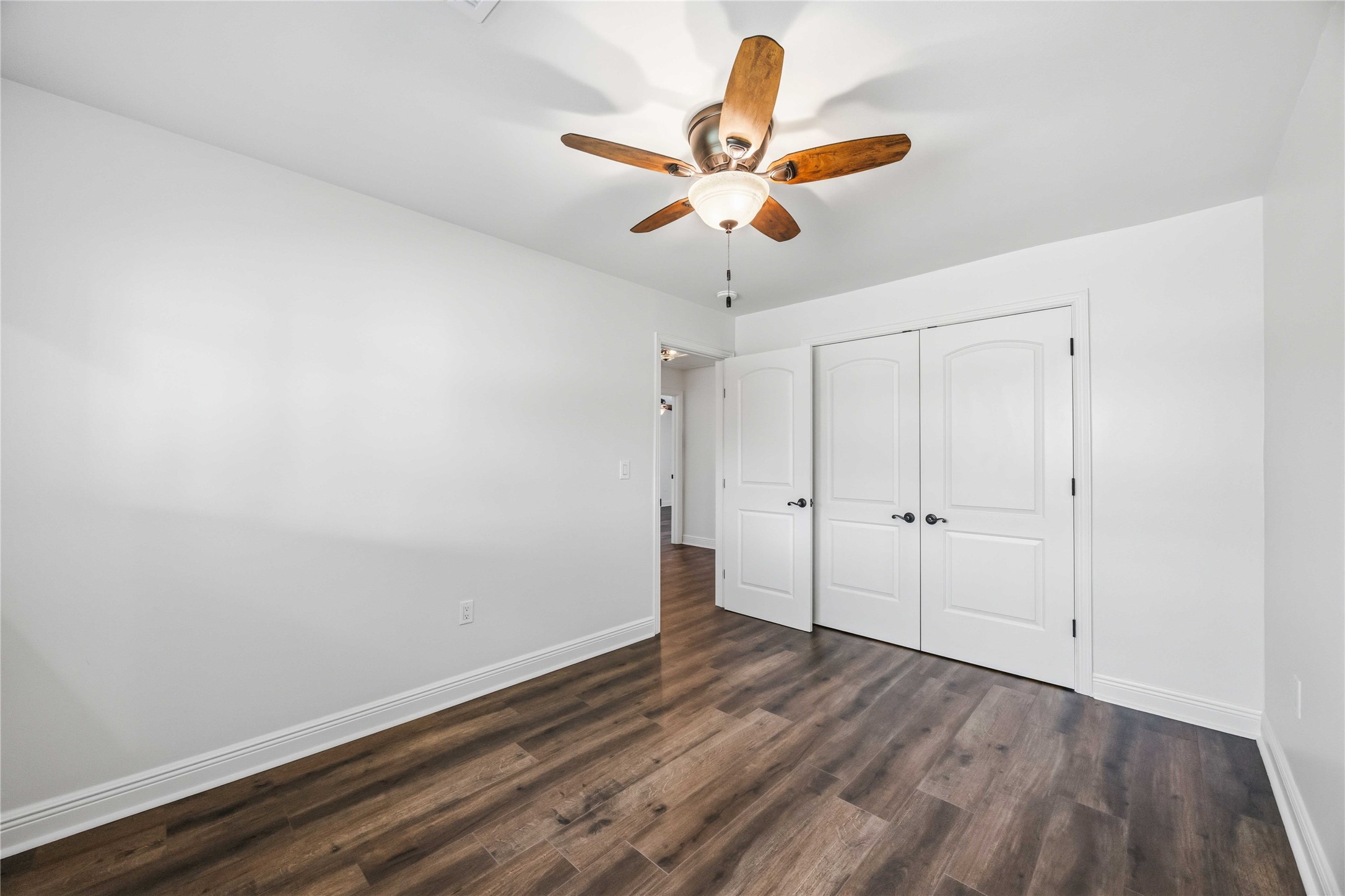 5722 N Braeswood Boulevard, Houston, TX 77096