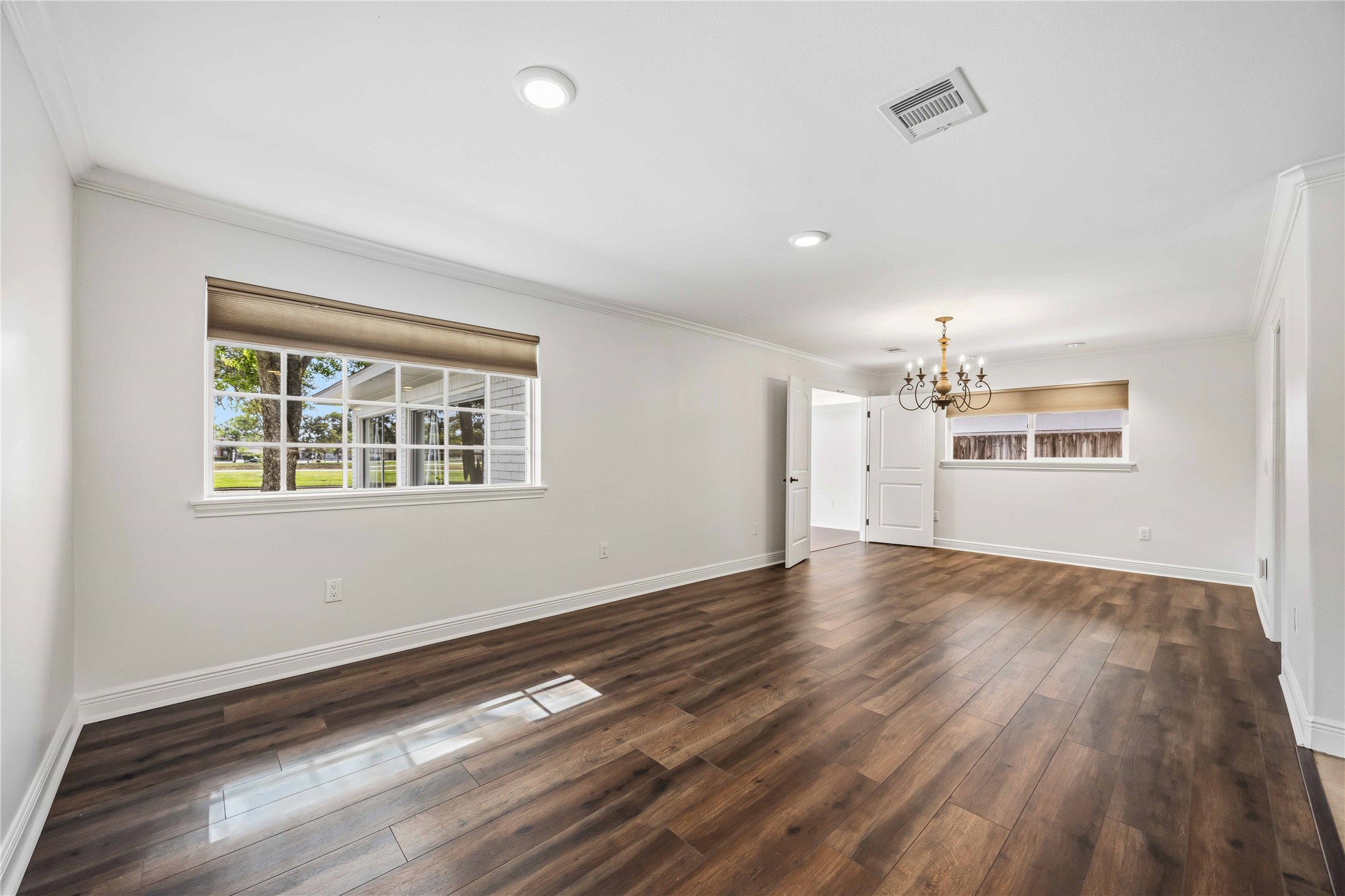 Light, bright, & large dining or flex space!