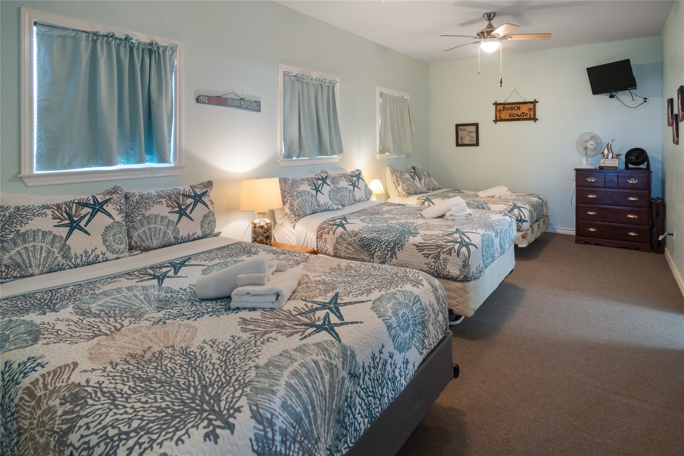 2691 Gillespie, Crystal Beach, TX 77650