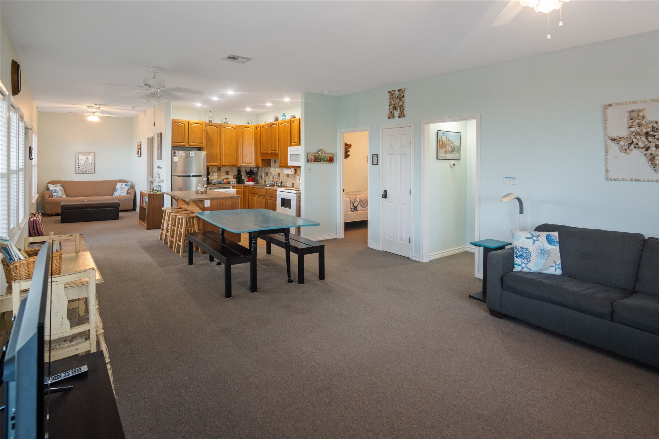 2691 Gillespie, Crystal Beach, TX 77650
