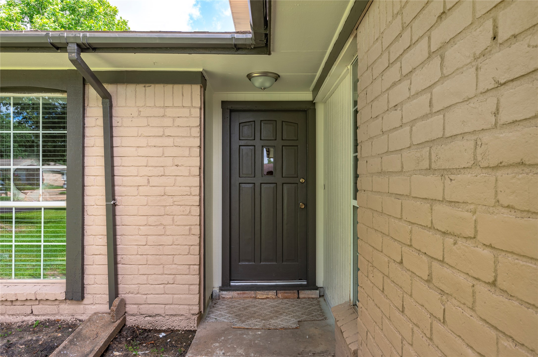 2402 21st Avenue N, Texas City, TX 77590 2402 21st Avenue N, Texas City, TX 77590