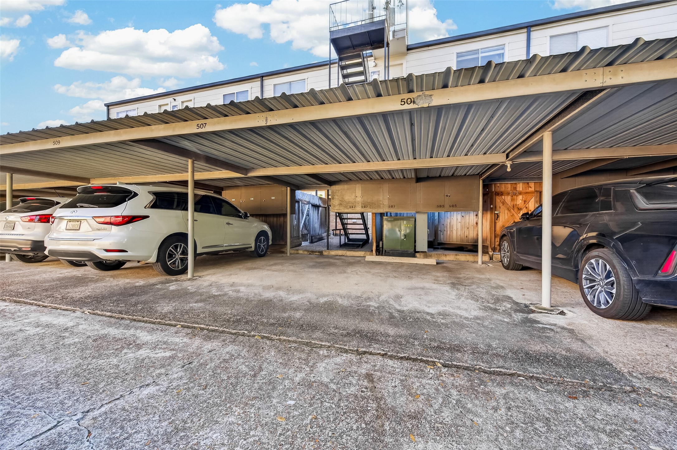 507 N Post Oak Lane, #507, Houston, TX 77024