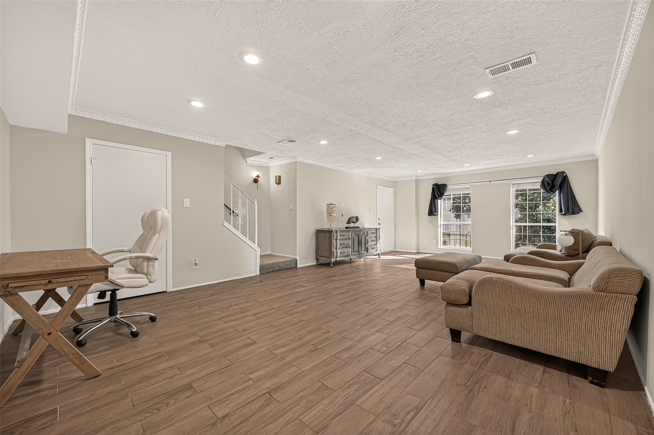 507 N Post Oak Lane, #507, Houston, TX 77024