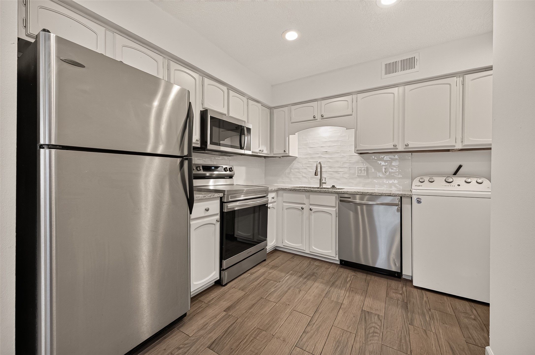 507 N Post Oak Lane, #507, Houston, TX 77024